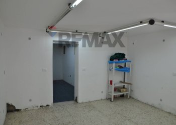 Stanza vuota - Semi-detached house VIA SOLFERINO
 
82, Ragusa - photo 27