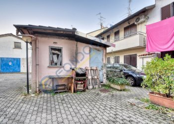 Foto 19 - Three-room apartment via abate pelizzoni
 
5, Solaro - photo 19