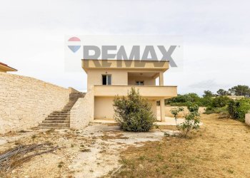 Casa all\'aperto - Villa Contrada Paretone Zona 1
 
361, Martina Franca - foto 1