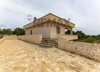 Casa all\'aperto - Villa Contrada Paretone Zona 1
 
361, Martina Franca - foto 2