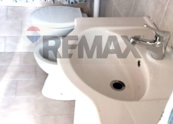 Bagno - Casa semi indipendente Via San Carlo
 
61, Madonna del Sasso - foto 11