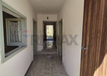 Hall / corridoio - Rustic Allai - photo 6