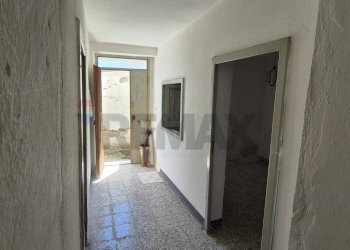 Hall / corridoio - Rustic Allai - photo 7