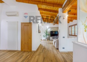 Hall / corridoio - Villa Reggio nell'Emilia - foto 1