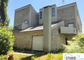 Foto 1 - Villa rimembranze
22, Amelia - foto 1