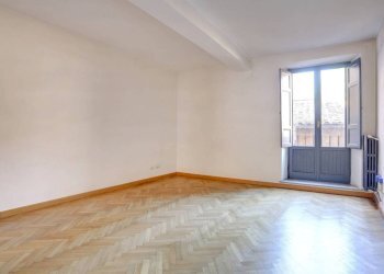 Camera da letto - Four-room apartment via Giulia, 183, Roma (neighborhood Centro Storico) - photo 19