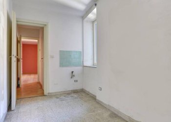 Camera da letto - Four-room apartment via Giulia, 183, Roma (neighborhood Centro Storico) - photo 20