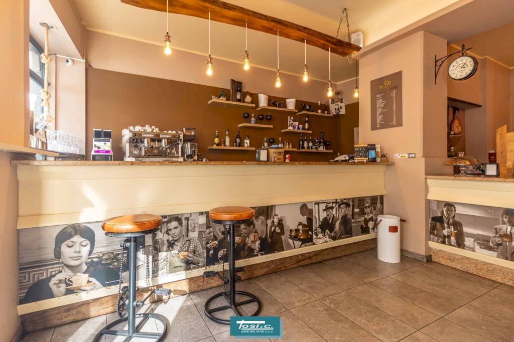 Interno non residenziale - Bar Tavola Calda - Fredda corso Camillo Benso di Cavour, Borgomanero - foto 3
