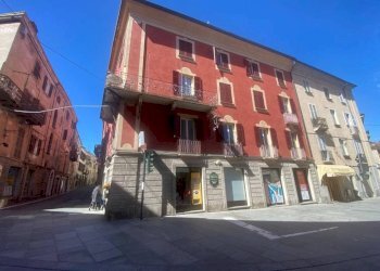 Facciata - Shop via Giovanni Battista Beccaria, 31/a, Mondovì - photo 3