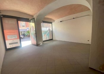 Interno non residenziale - Shop via Giovanni Battista Beccaria, 31/a, Mondovì - photo 4