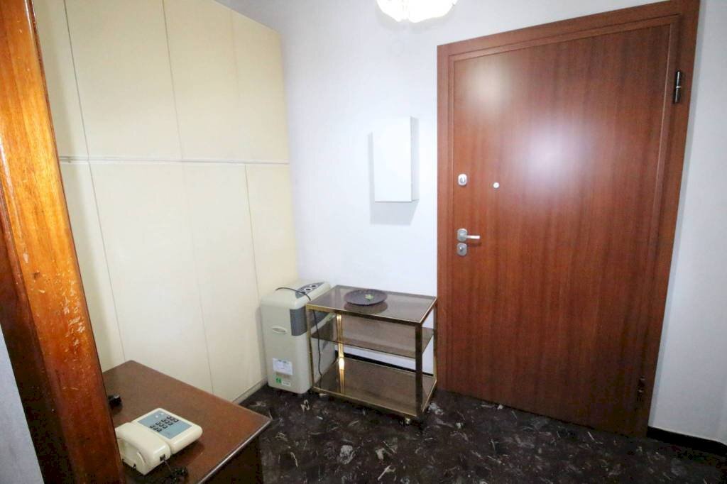 Ingresso - Quadrilocale via Taggia, Genova (zona Prà) - foto 3