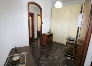 Ingresso - Quadrilocale via Taggia, Genova (zona Prà) - foto 4