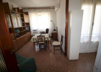 Soggiorno - Quadrilocale via Taggia, Genova (zona Prà) - foto 26