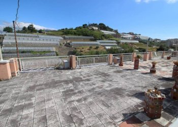 Terrazzo - Quadrilocale via Taggia, Genova (zona Prà) - foto 36