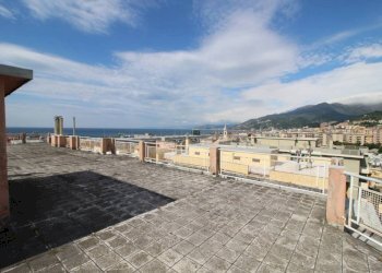 Terrazzo - Quadrilocale via Taggia, Genova (zona Prà) - foto 38