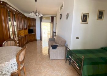 Salone - Apartment via Rosolino Pilo, Carini - photo 9