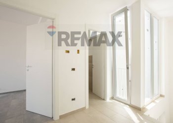 Hall / corridoio - Trilocale Via Sassonegro
 
64, Roma - foto 19