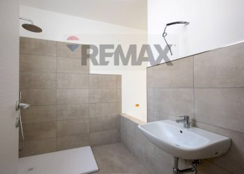 Bagno - Trilocale Via Sassonegro
 
64, Roma - foto 14