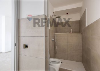 Bagno - Trilocale Via Sassonegro
64, Roma - foto 31