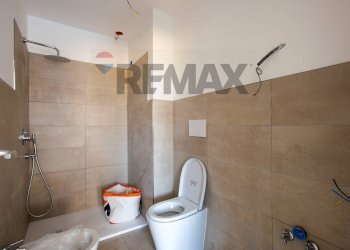 Bagno - Trilocale Via Sassonegro
64, Roma - foto 13