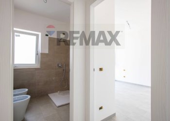 Bagno - Trilocale Via Sassonegro
64, Roma - foto 32