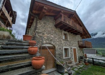 Facciata - Three-room apartment Frazione Grand Crè, Sarre - photo 1