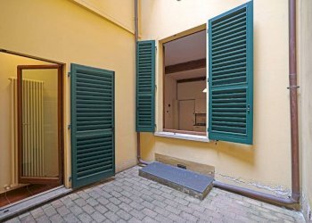 Cortile interno - Bilocale via San Vitale, Bologna (zona Centro Storico) - foto 8