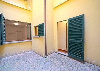 Cortile interno - Bilocale via San Vitale, Bologna (zona Centro Storico) - foto 9
