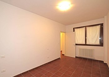 Camera da letto - Bilocale via San Vitale, Bologna (zona Centro Storico) - foto 11