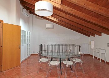 Salone - Attic via Capo di Lucca, Bologna (neighborhood Irnerio) - photo 5