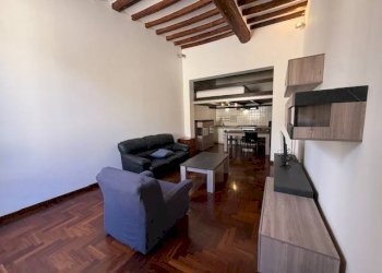 Salone - Trilocale via Bartolomeo Carandini, Modena (zona Centro Storico) - foto 4