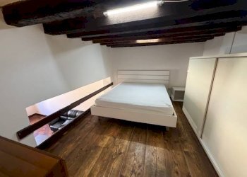 Camera da letto - Trilocale via Bartolomeo Carandini, Modena (zona Centro Storico) - foto 10