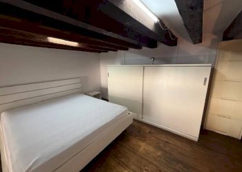 Camera da letto - Trilocale via Bartolomeo Carandini, Modena (zona Centro Storico) - foto 11