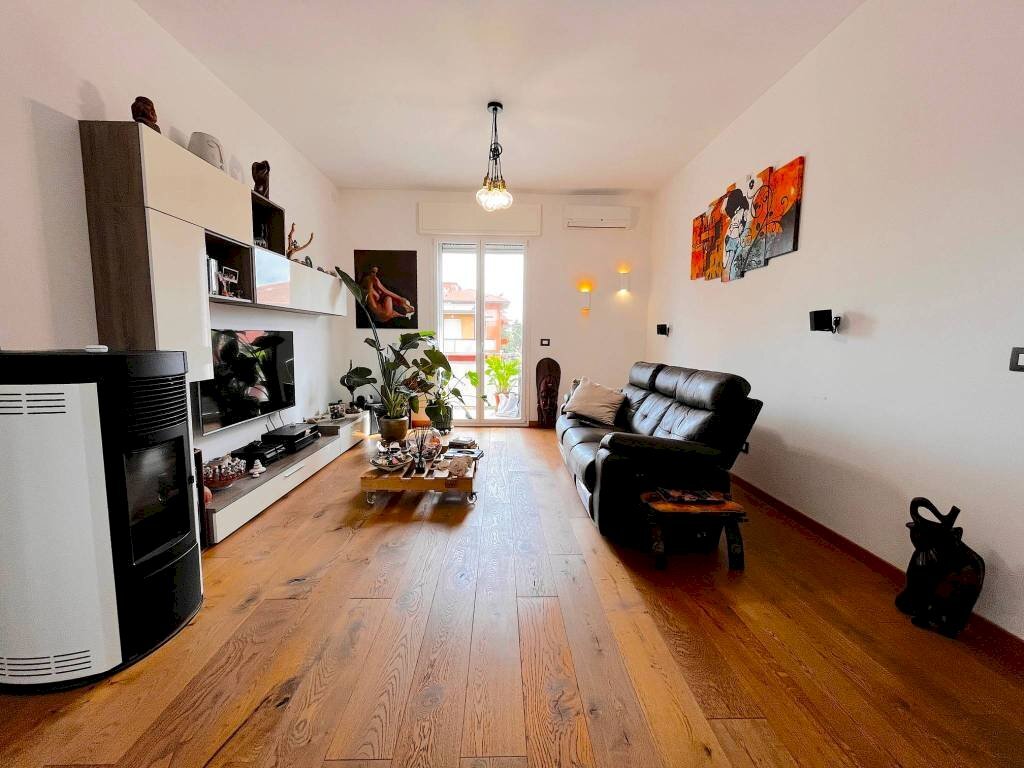 Salone - Four-room apartment viale Carlo Pisacane, Imola - photo 2