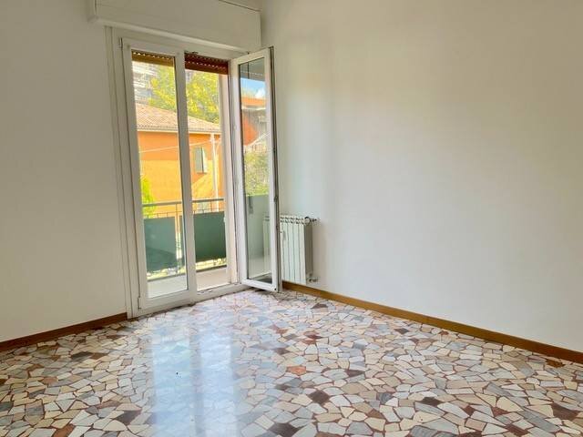 Camera da letto - Two-room apartment via Carlo Alberto Pizzardi, Bologna (neighborhood Massarenti) - photo 3