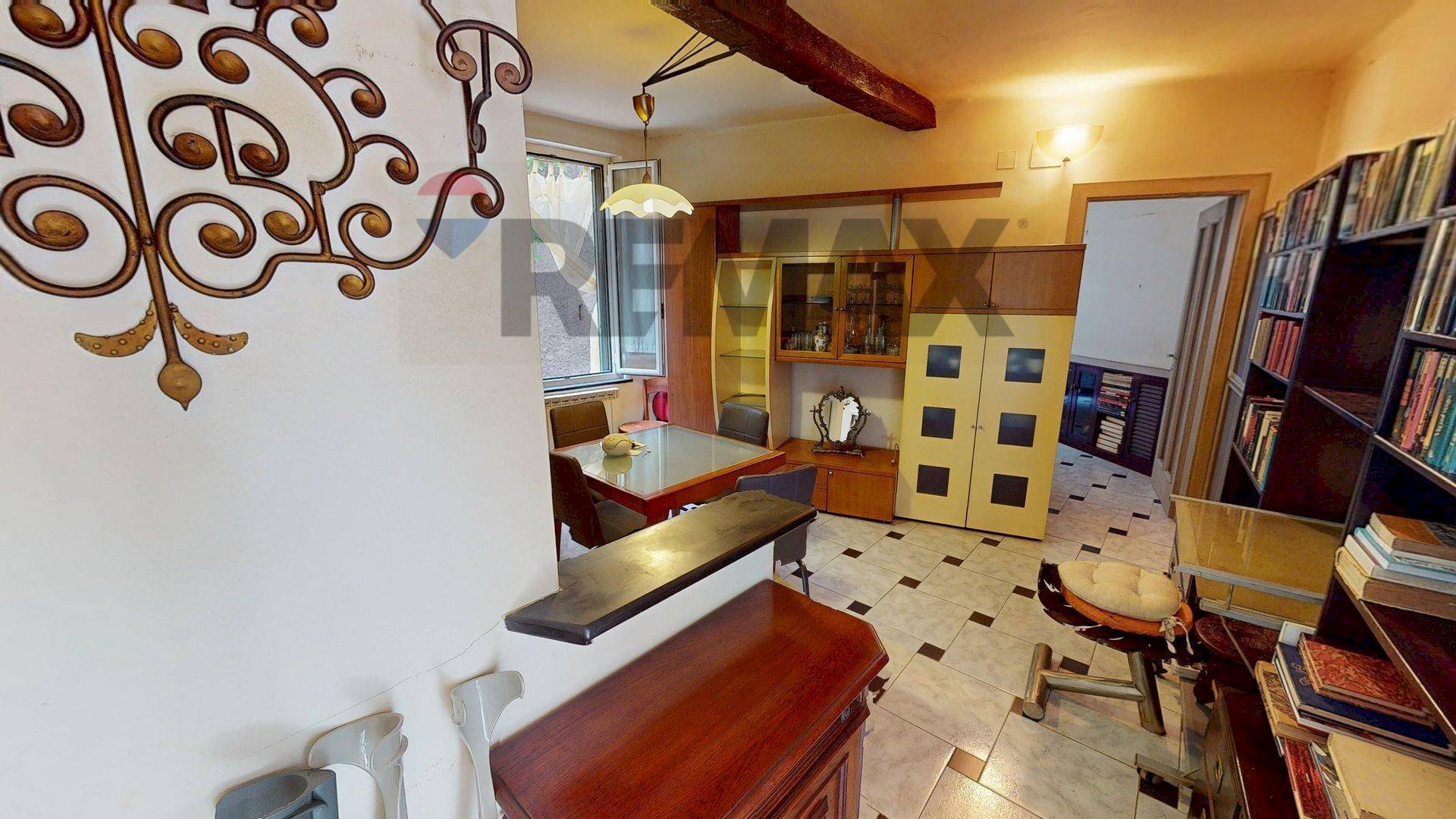 Cucina - Trilocale Salita San Bartolomeo Carmine
 
11, Genova - foto 1