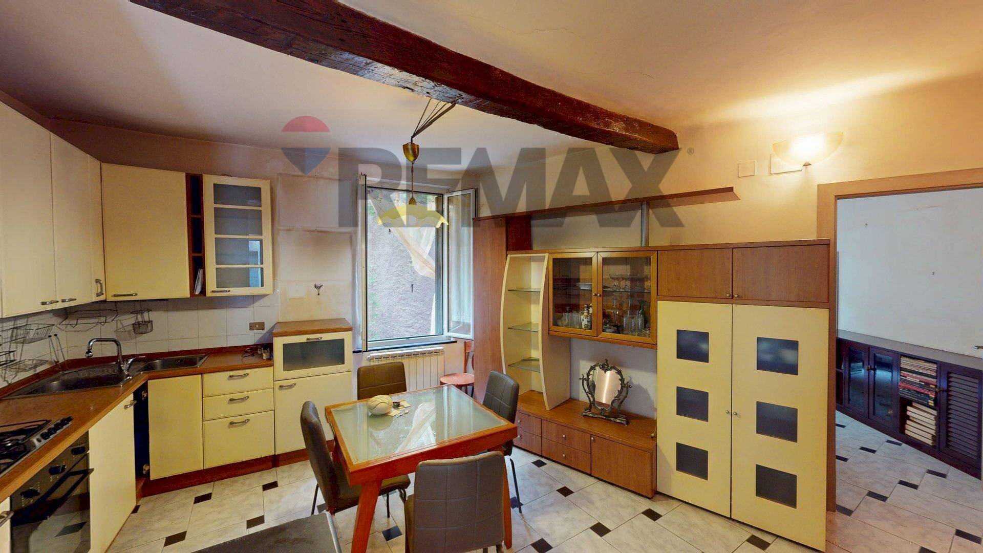 Cucina - Trilocale Salita San Bartolomeo Carmine
11, Genova - foto 3