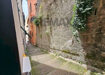 Edificio all\'aperto - Three-room apartment Salita San Bartolomeo Carmine
 
11, Genova - photo 24