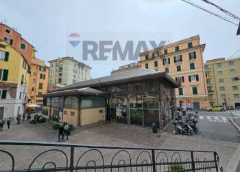 Edificio all\'aperto - Three-room apartment Salita San Bartolomeo Carmine
 
11, Genova - photo 42