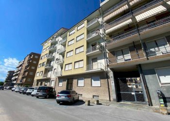 Facciata - Bilocale via Monte Zovetto, 24, Cuneo (zona Centro) - foto 1