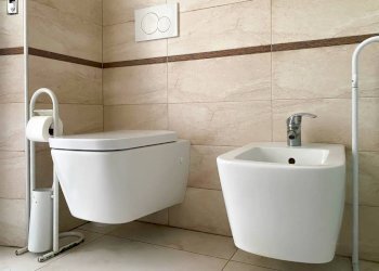 Bagno - Bilocale via Monte Zovetto, 24, Cuneo (zona Centro) - foto 6