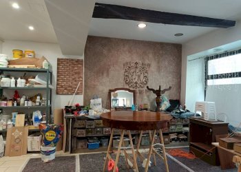 Stanza non arredata - Negozio via Silvio Pellico, 5, Pinerolo - foto 6