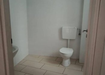 Bagno - Negozio via Silvio Pellico, 5, Pinerolo - foto 23