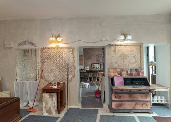 Stanza non arredata - Negozio via Silvio Pellico, 5, Pinerolo - foto 3