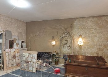 Stanza non arredata - Negozio via Silvio Pellico, 5, Pinerolo - foto 5