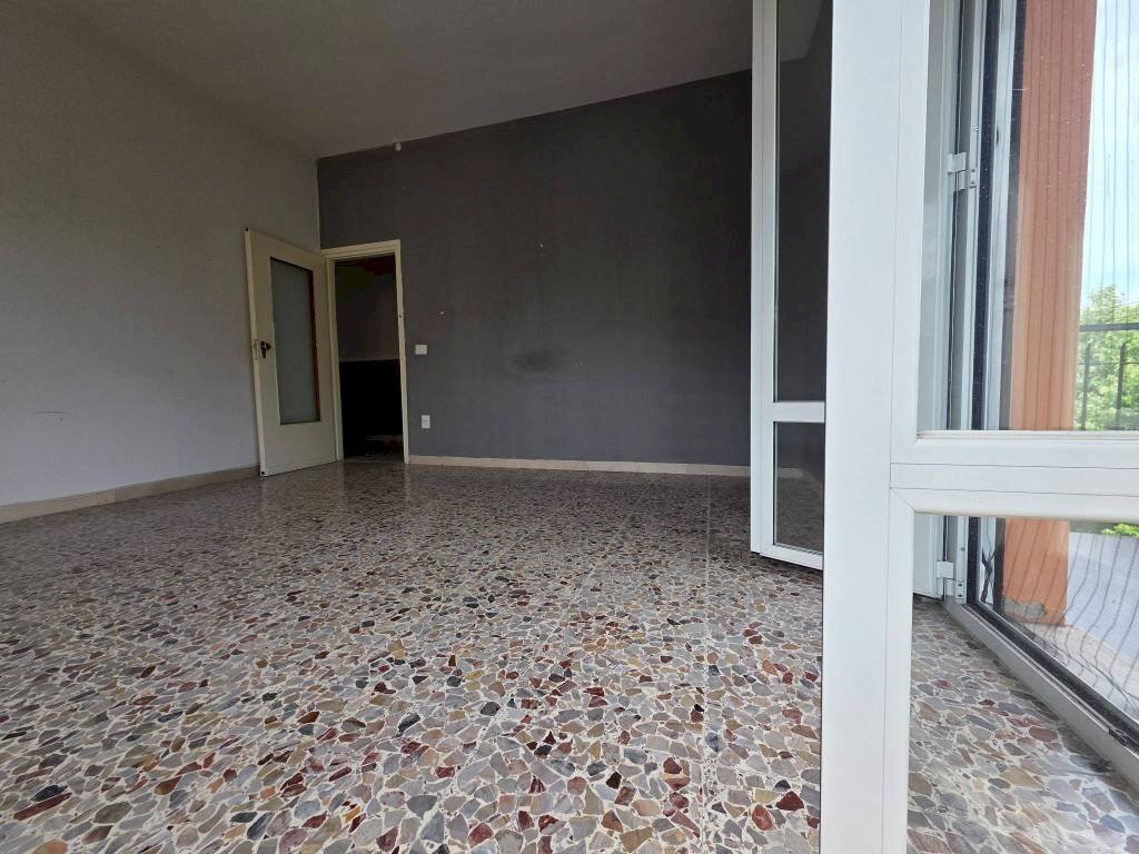 Stanza non arredata - Quadrilocale via Giovanni Paisiello, Parma - foto 2