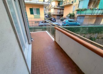 Balcone - Appartamento via Armando Diaz, 93, Portici - foto 11