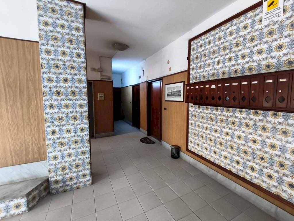 Interno palazzo - Trilocale via Flotard De Lauzieres, Portici - foto 3