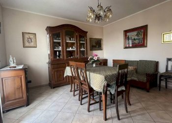 Salone - Three-room apartment via Maggiore Hope, San Damiano d'Asti - photo 2
