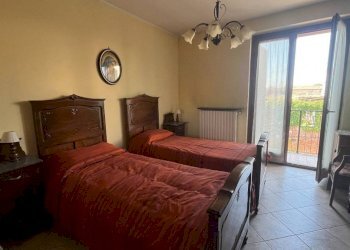 Camera da letto - Three-room apartment via Maggiore Hope, San Damiano d'Asti - photo 13
